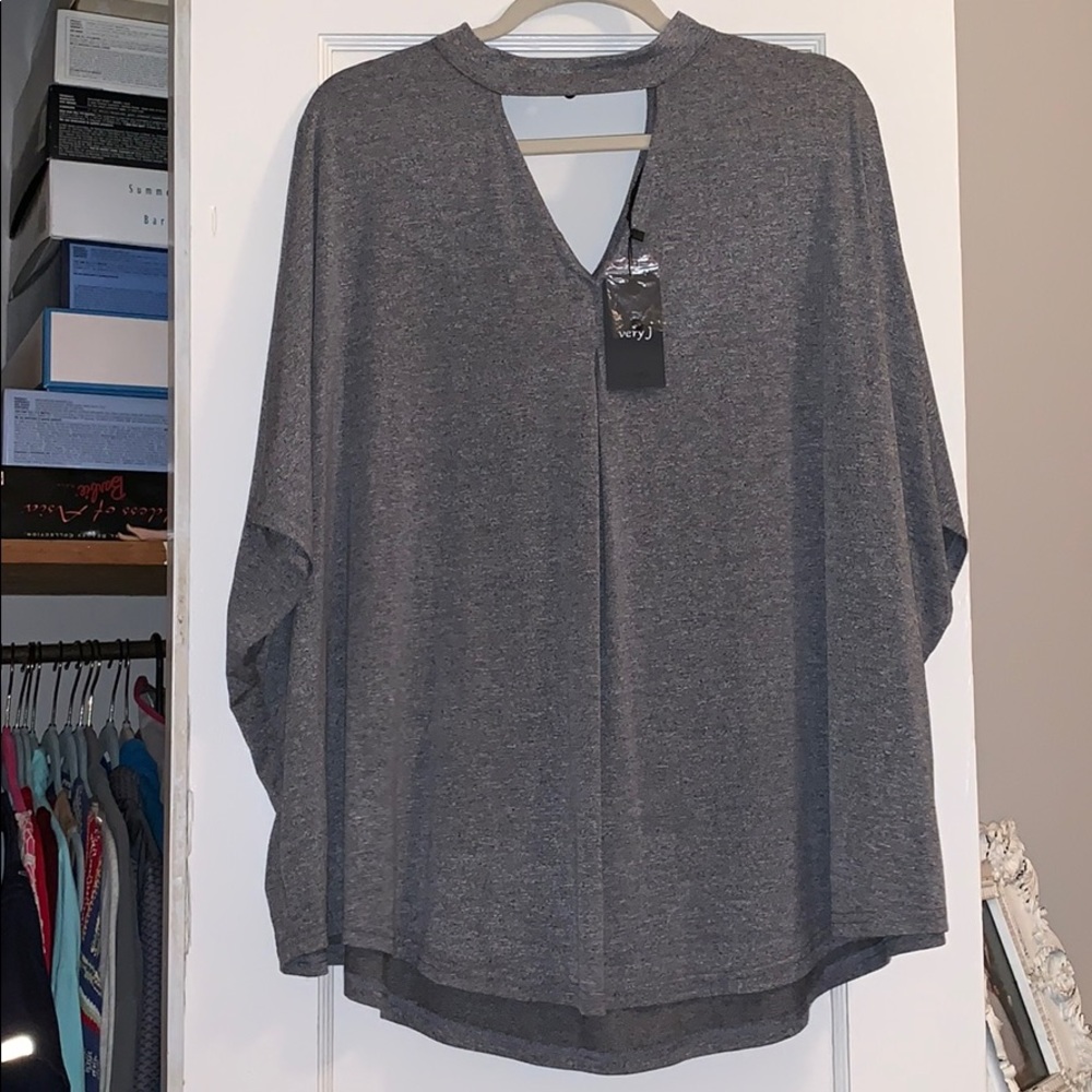 Grey top